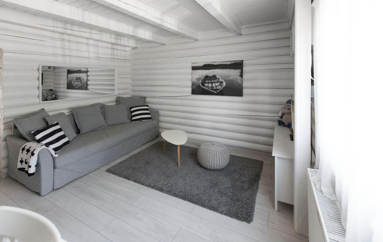Oeboel Liget Vendeghazak Villa Abádszalók Buitenkant foto